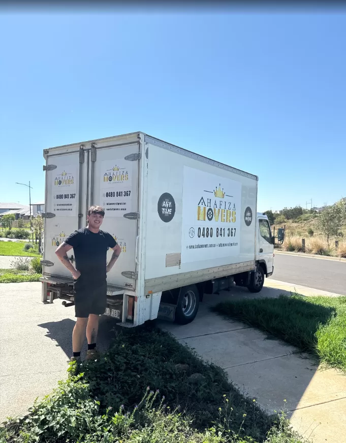 Hafiza Movers truck and team in Melbourne